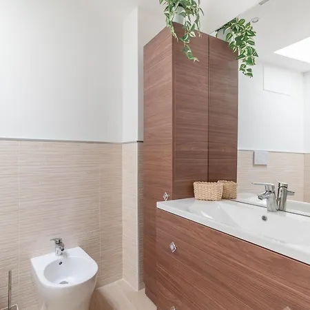 San Francesco Harmony Nyaraló *