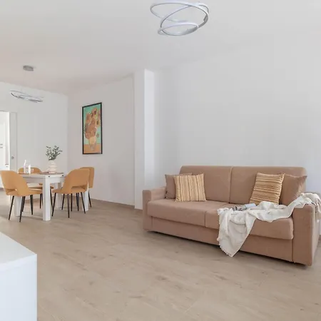 San Francesco Harmony Nyaraló